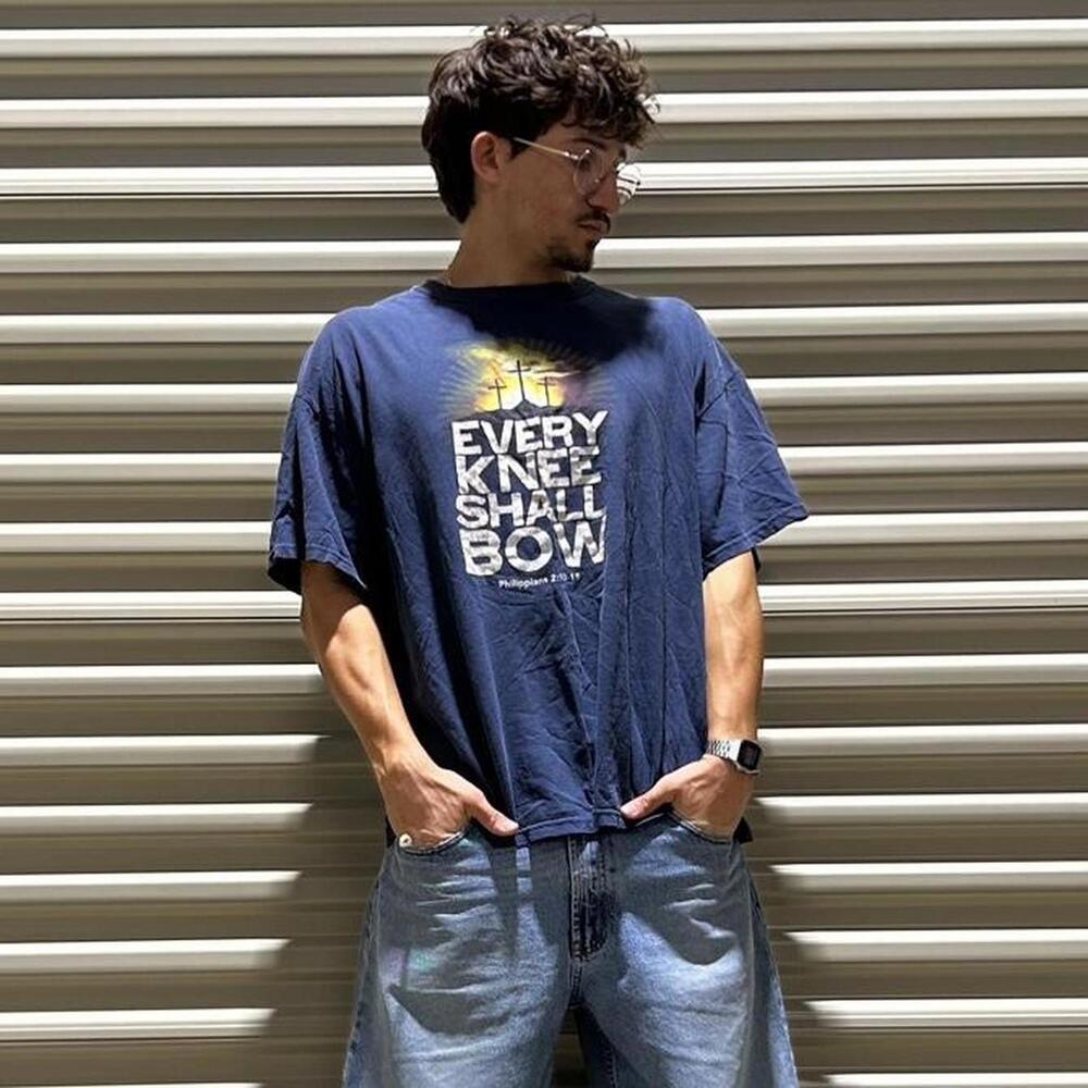 Vintage Y2K Christian “every knee shall bow” Jesus shirt with three crosses